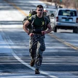 Meet your Posher, Max